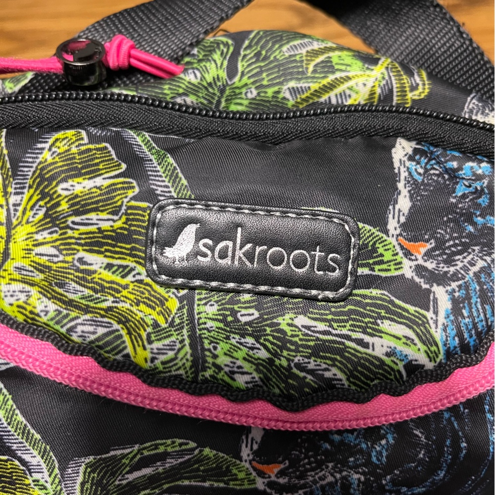 Sakroots Artist Circle Laptop Backpack | Black Wildlife | Fits 15” Laptop - Picture 14 of 15